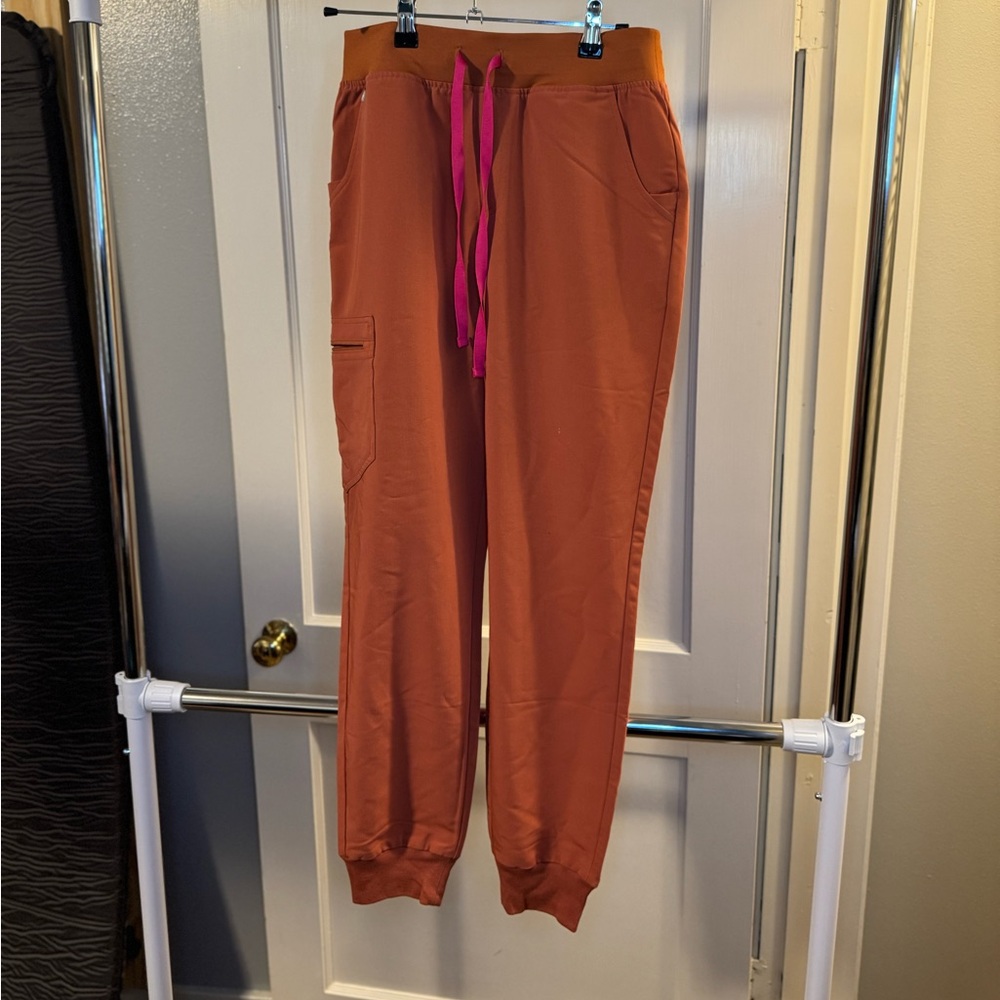 Figs scrub pants - Small - Zamora Jogger - Terracotta